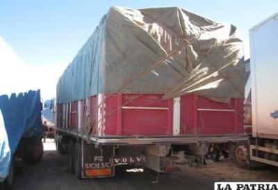 Camiones con mercadería