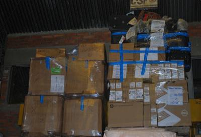 Aduana decomisa media tonelada de artículos electrónicos