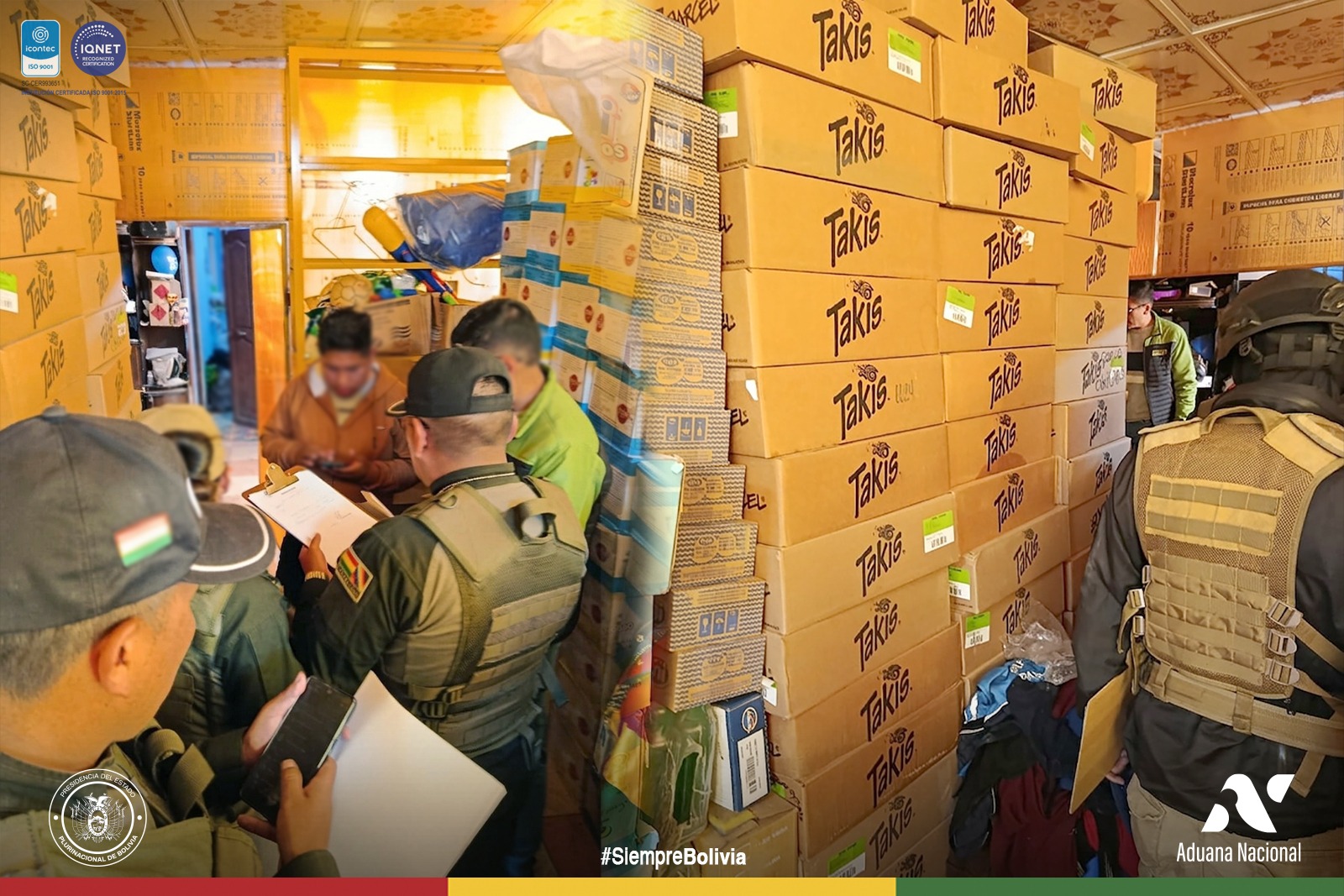 Aduana Nacional decomisa mercancía prohibida y sin documentación válida en El Alto