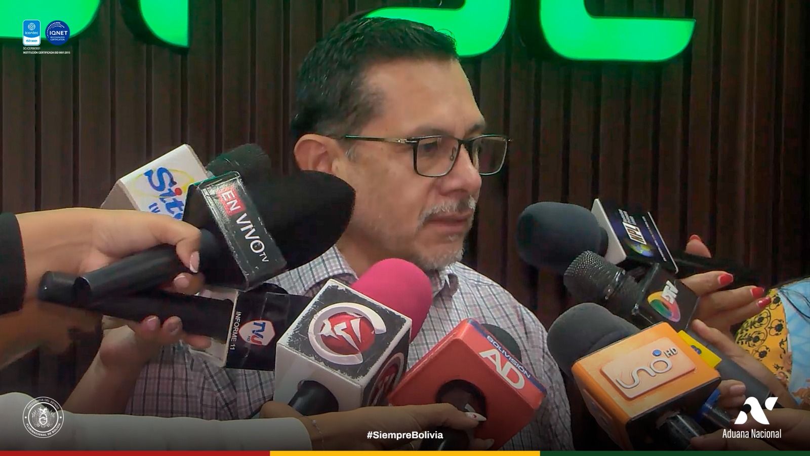 Aduana Nacional se querella contra importador tras hallazgo de más de 54 toneladas de sustancias controladas en Oruro