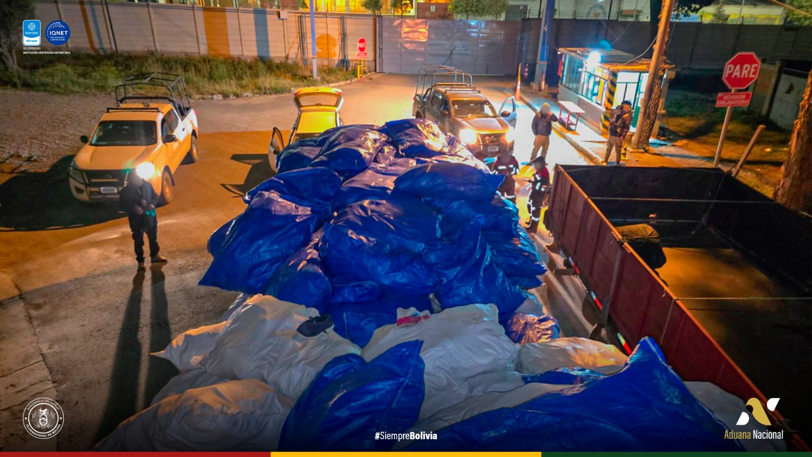 La Aduana Nacional incauta camiones indocumentados con ropa usada 