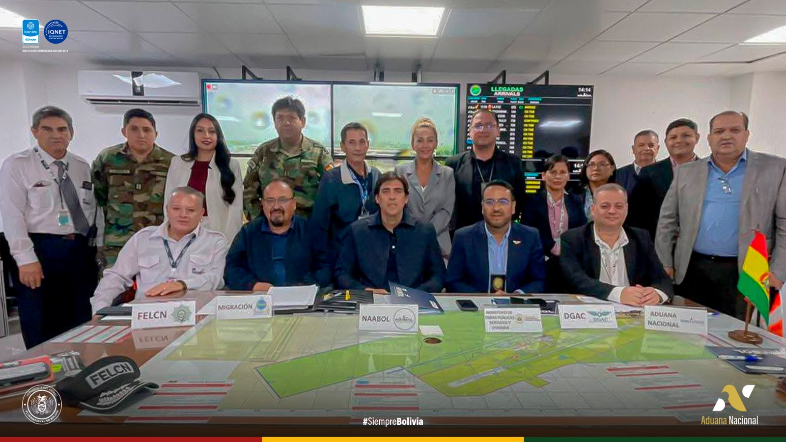 La Aduana Nacional coordina acciones para mejorar la atención en el Aeropuerto de Viru Viru