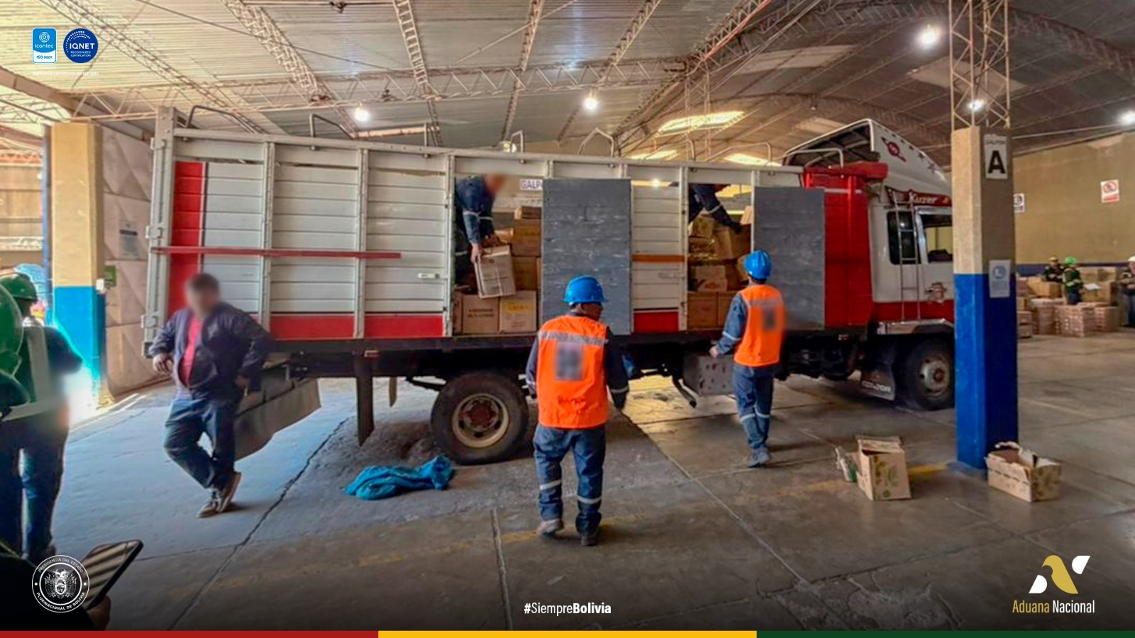 Operativo en Tarija: Aduana Nacional comisa mercancía ilegal y vehículo indocumentado