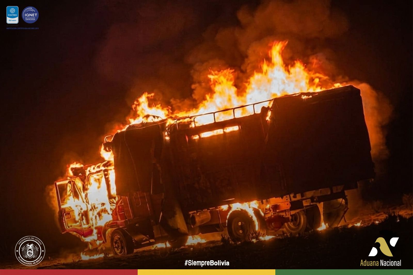 La Aduana Nacional y Fuerzas Armadas incautan e incineran camión con ropa usada en Vichuloma