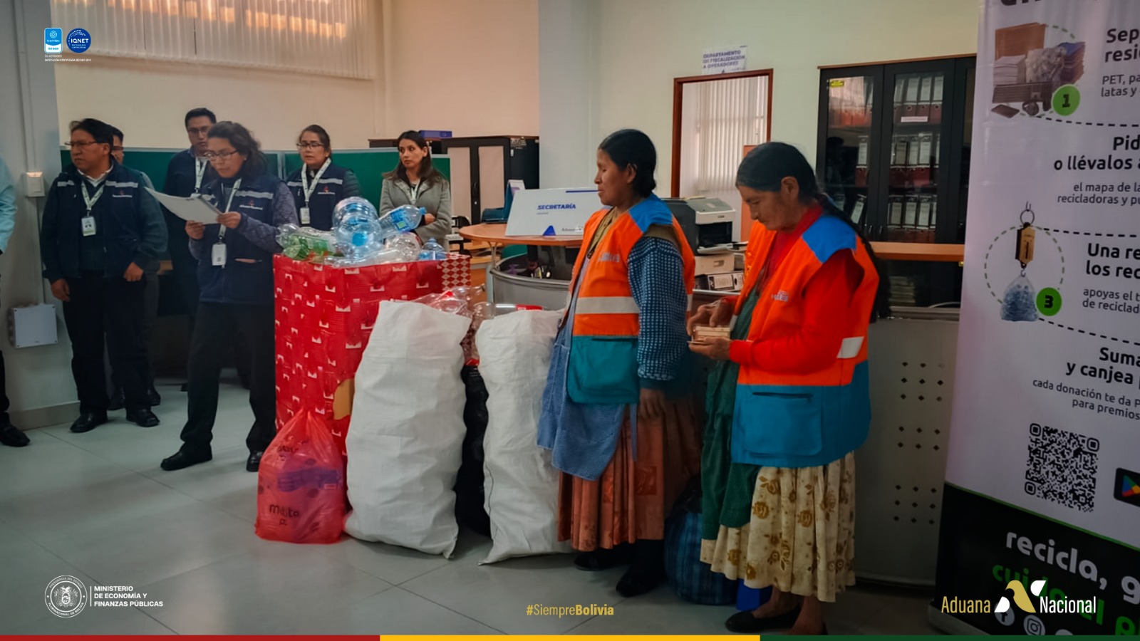 La Aduana Nacional fortalece conciencia ambiental con reciclaje de plásticos