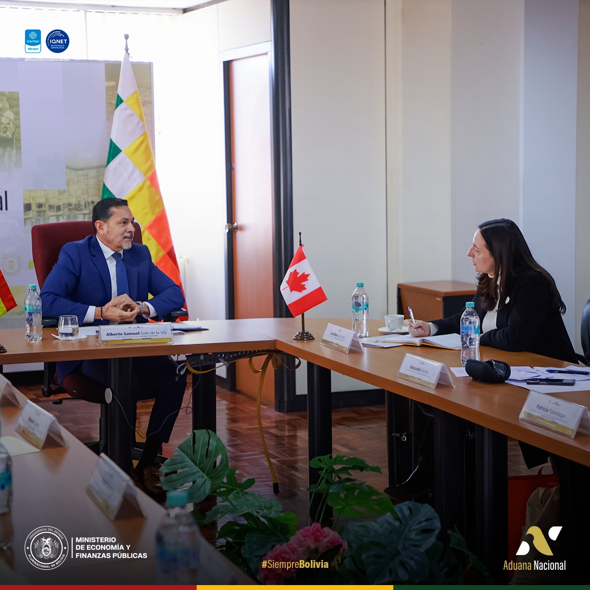 La Aduana Nacional fortalece cooperación con la Agencia de Servicios Fronterizos de Canadá
